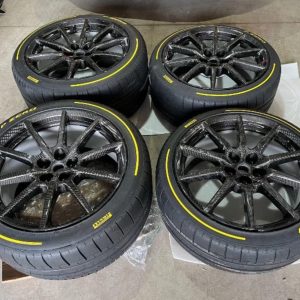 Ferrari 812 Competizione A OEM Carbon Fiber Wheel Set